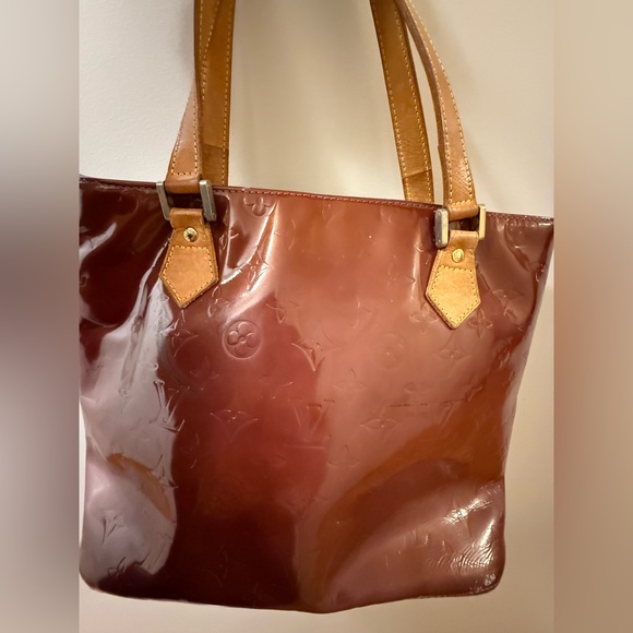 Louis Vuitton Monogram Vernis Bronze Bag. Comes with COA - Picture 2 of 16